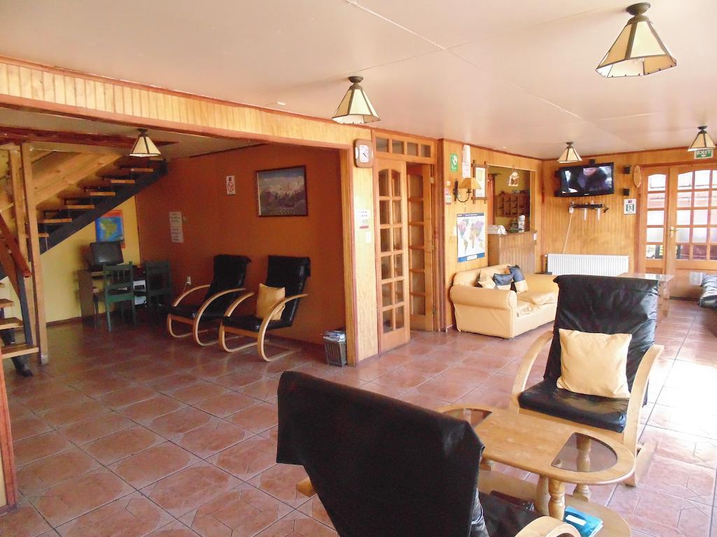 Hostel Nikos II Adventure Puerto Natales Zewnętrze zdjęcie